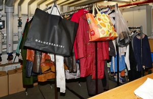 Kleiderkammer der Aktion Warmes Essen